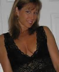 a milf from Cromwell, Connecticut